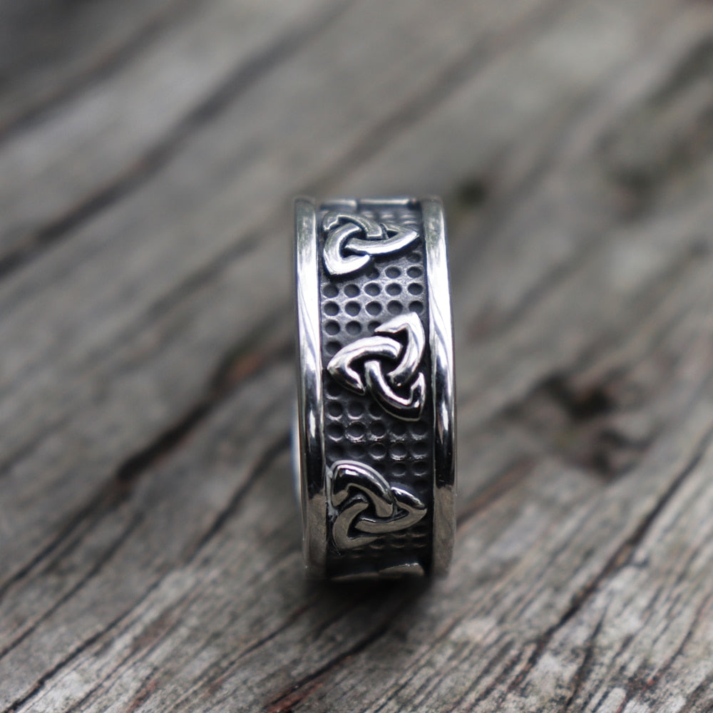 Viking Celtics Knot Ring